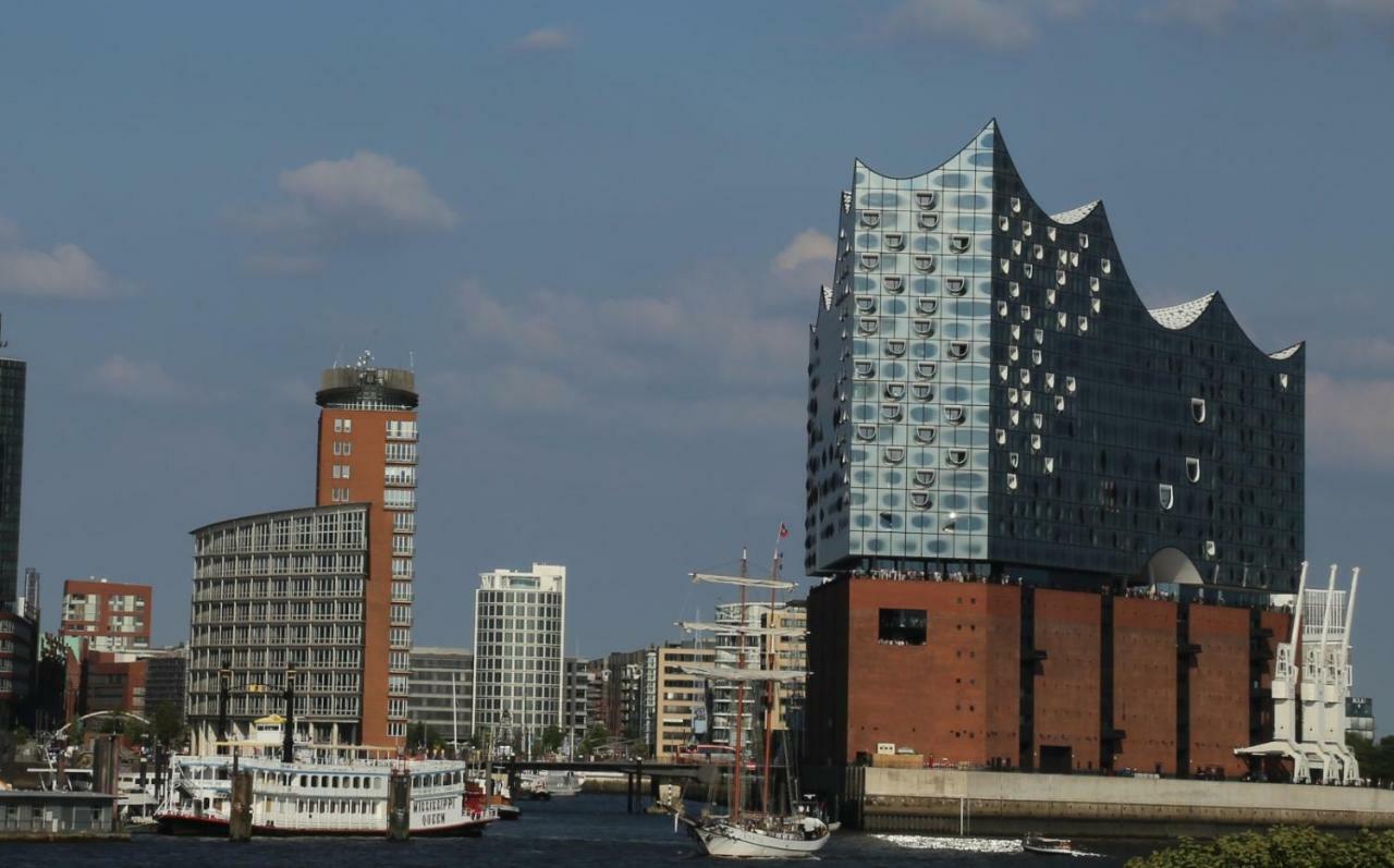 Segelschiff Loth Lorien Hotell Hamburg-Harburg Exteriör bild