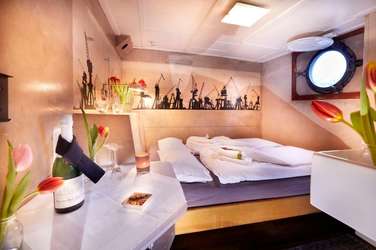 Segelschiff Loth Lorien Hotell Hamburg-Harburg Exteriör bild
