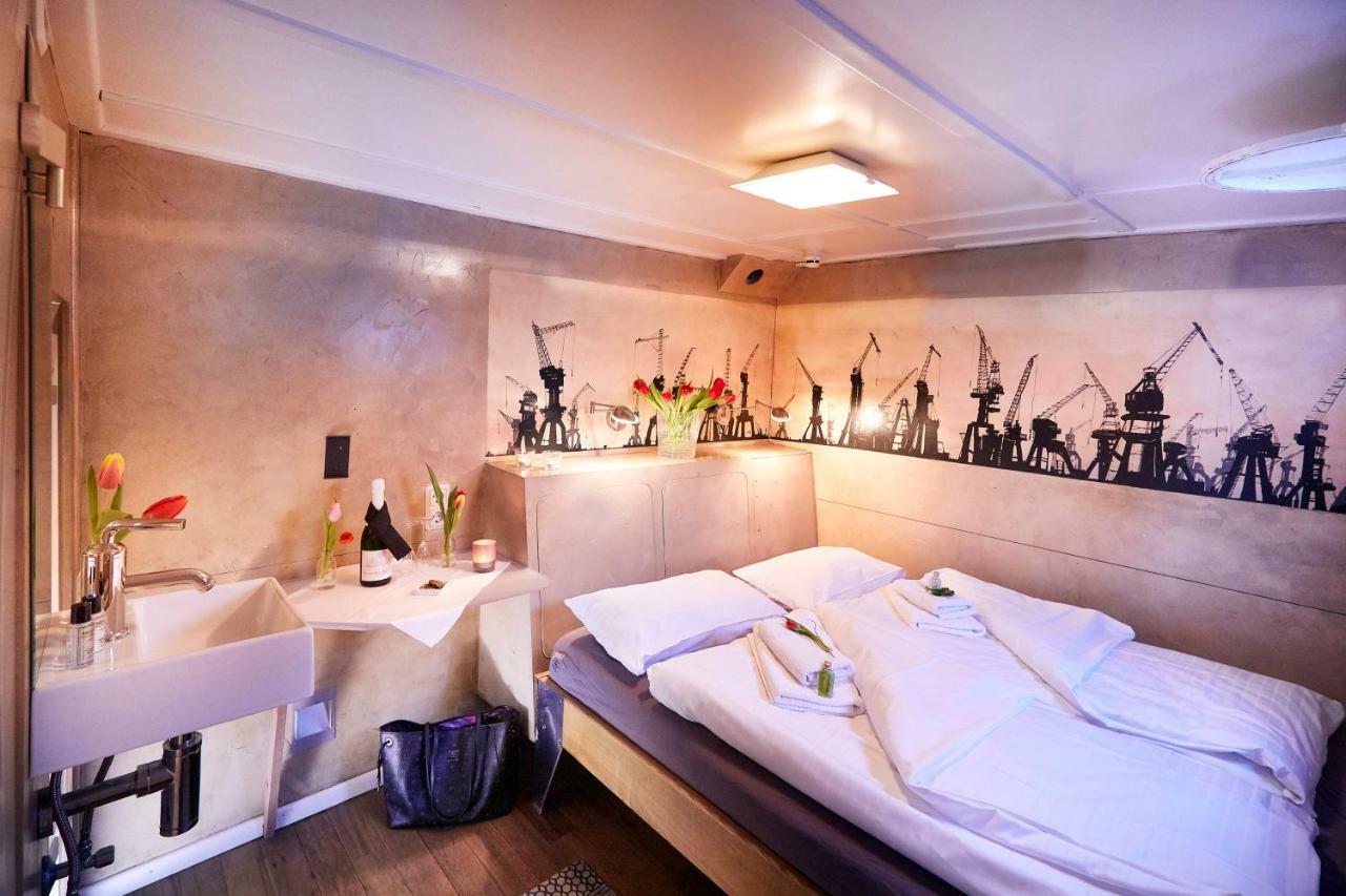Segelschiff Loth Lorien Hotell Hamburg-Harburg Exteriör bild